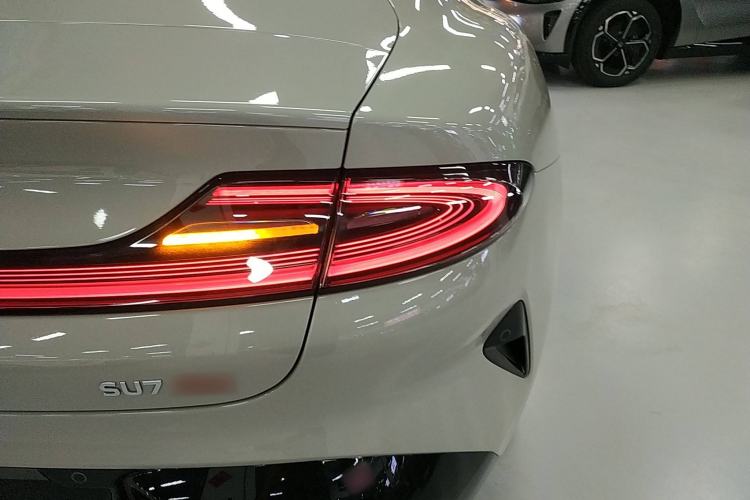 Used  SU7 2024 Four-Wheel Drive Ultra-Long Range Advanced Intelligent Driving Max Edition
