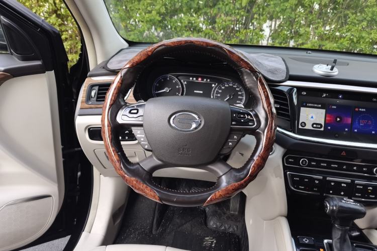 Used GAC Trumpchi GS8 2017 320T Two-Wheel Drive Luxury Smart Connectivity Version (7 Seats)
