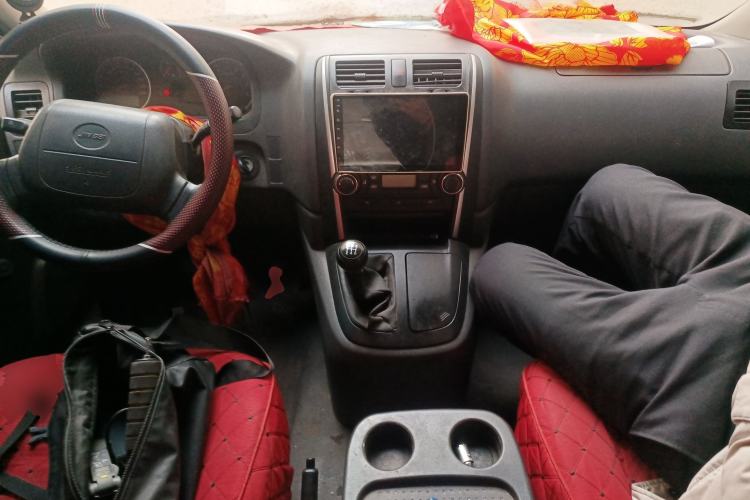 Used Jinbei Express 2017 2.0L Standard Version V19
