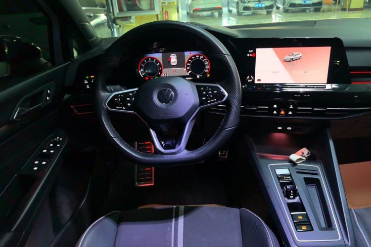 Used Volkswagen Golf 2023 Facelift 280TSI DSG R-Line Lite