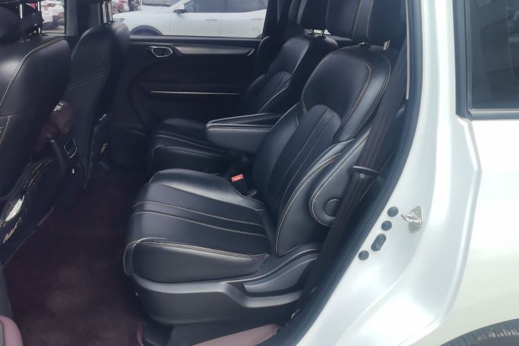 Used GAC Trumpchi M6 2023 PRO 270T DCT Luxury Edition
