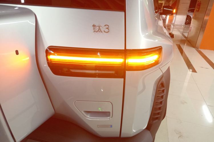 Used  Titanium 3 2025 501 km Range Rear-Wheel Drive Intelligent Driving Max Edition
