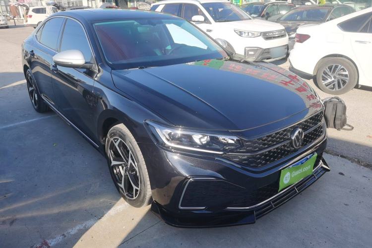 Used Volkswagen Passat 2025 Outstanding Model 380TSI Starry Dragon Edition
