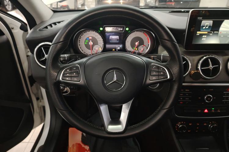 Used Mercedes-Benz GLA 2016 GLA 200 Fashion Model