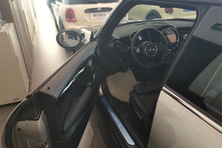 Used  MINI 2023 Updated 2.0T COOPER S Artist
