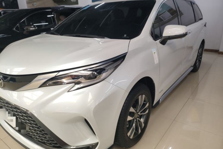 Used Toyota Granvia 2024 2.5L Hybrid Luxury Edition