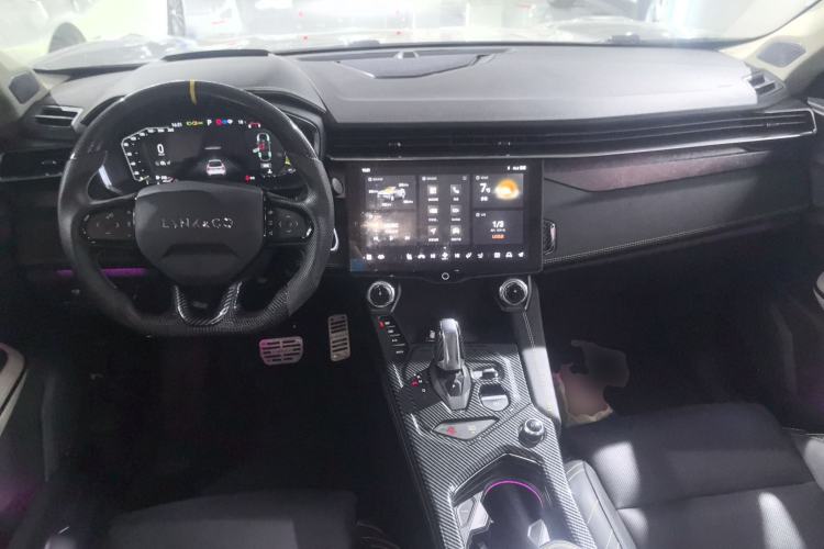 Used Lynk & Co 05 2020 2.0TD Two-Wheel Drive Shine Halo