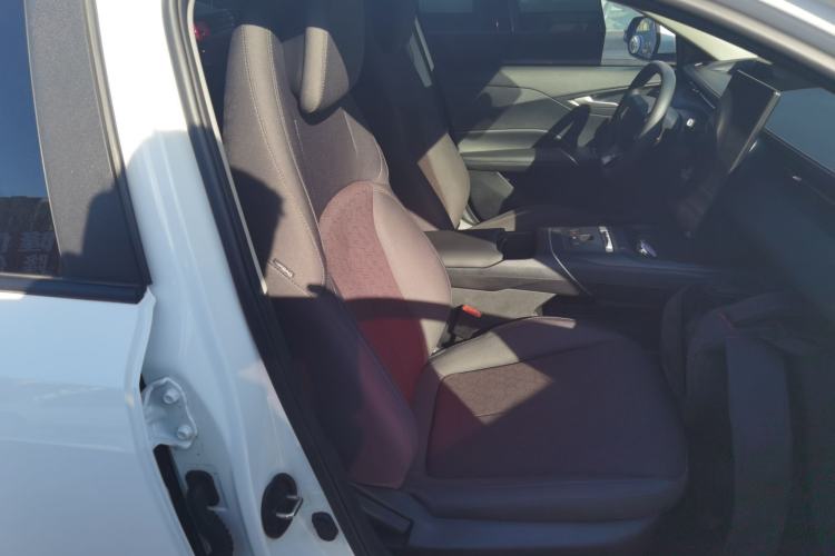 Used Changan Eado PHEV 2025 Smart New Blue Whale 145KM High-Energy Edition