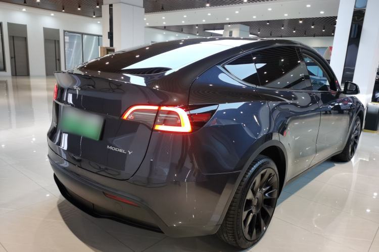 Used Tesla Model Y 2024 Long-Range All-Wheel-Drive Version
