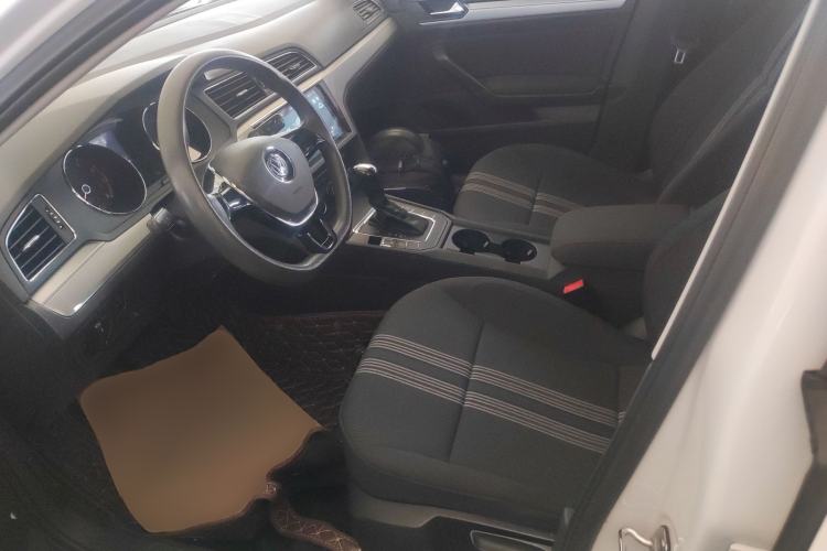 Used Volkswagen Lamando 2017 230TSI DSG Fashion Edition
