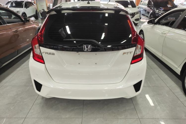 Used Honda Fit 2016 1.5L LXS CVT Comfort Sunroof Version
