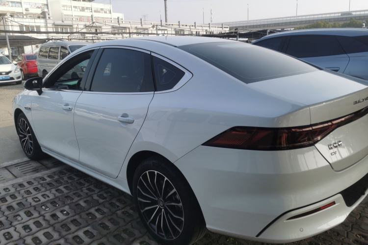 Used BYD Qin PLUS 2021 EV 600KM Flagship Model