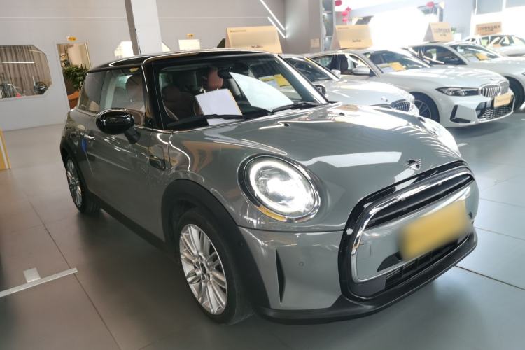 Used  MINI 2022 Updated 1.5T COOPER Classic Edition
