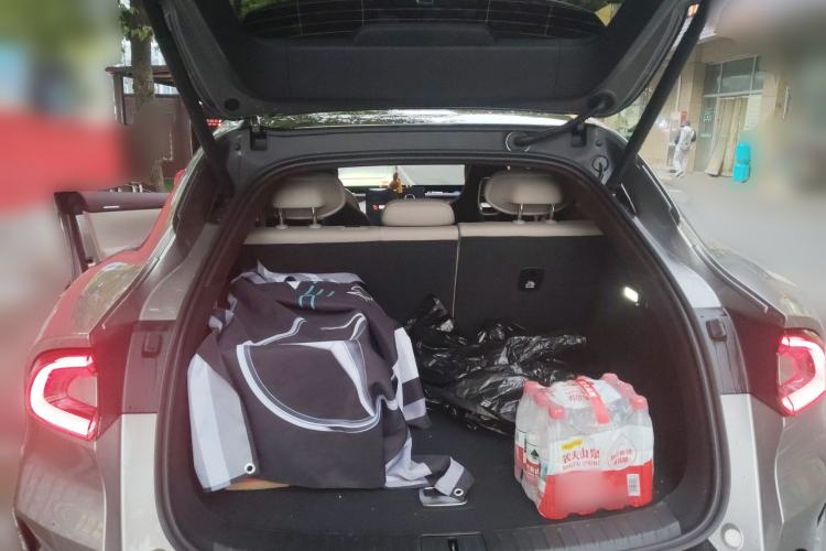 Used Xiaomi Auto YU7 2025 Ultra-Long Range Rear-Wheel Drive Version
