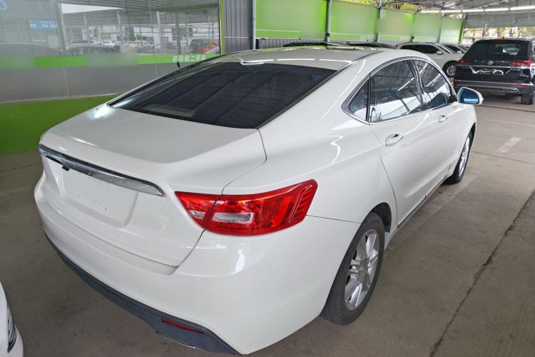 Used Geely Auto Emgrand GT 2015 1.8T Comfort Model

