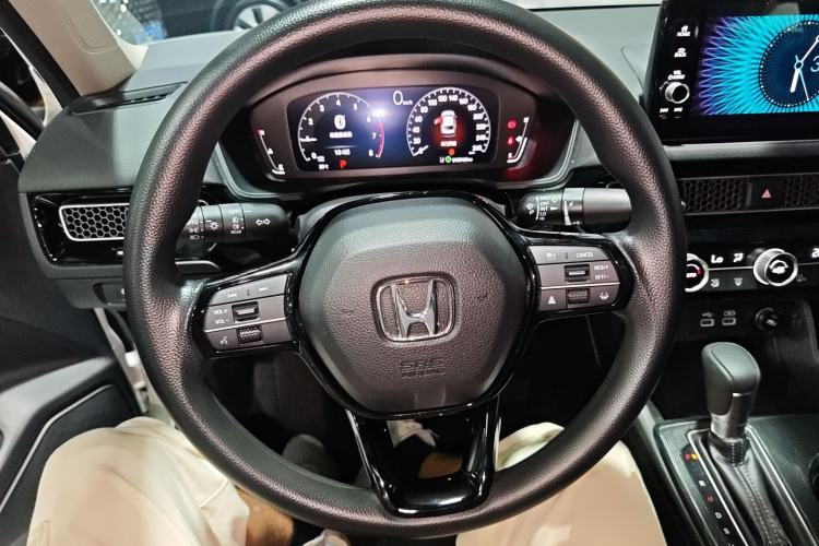 Used Honda Civic 2023 240TURBO CVT Dynamic Edition
