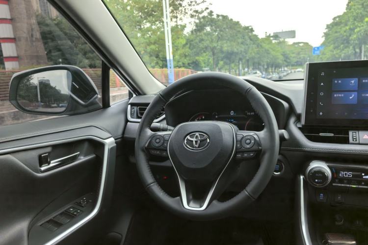 Used Toyota RAV4 2021 2.0L CVT 4x4 Style PLUS Edition
