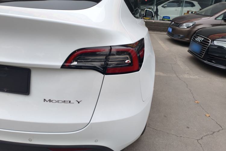 Used Tesla Model Y 2022 Rear-Wheel-Drive Version