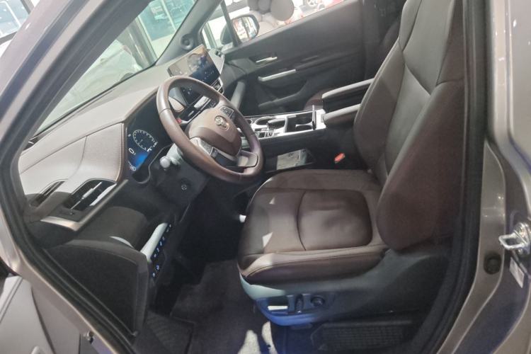 Used Toyota Sienna 2021 2.5L Hybrid Platinum Edition
