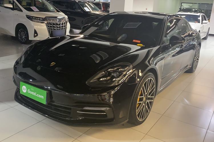 Used Porsche Panamera 2017 Panamera 4 Executive Long Wheelbase 3.0T
