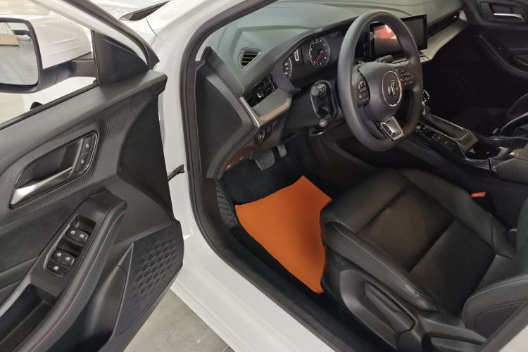 Used MG 5 2023 180 DVVT CVT Luxury Edition
