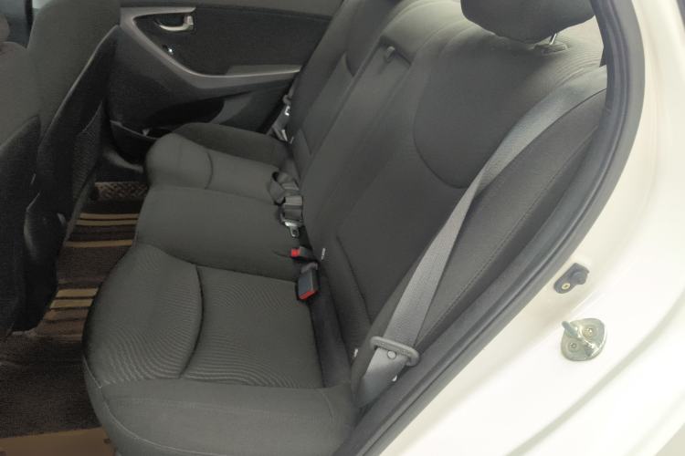 Used Hyundai Elantra (5th Generation / Langdong) 2015 1.6L Automatic Leading Model