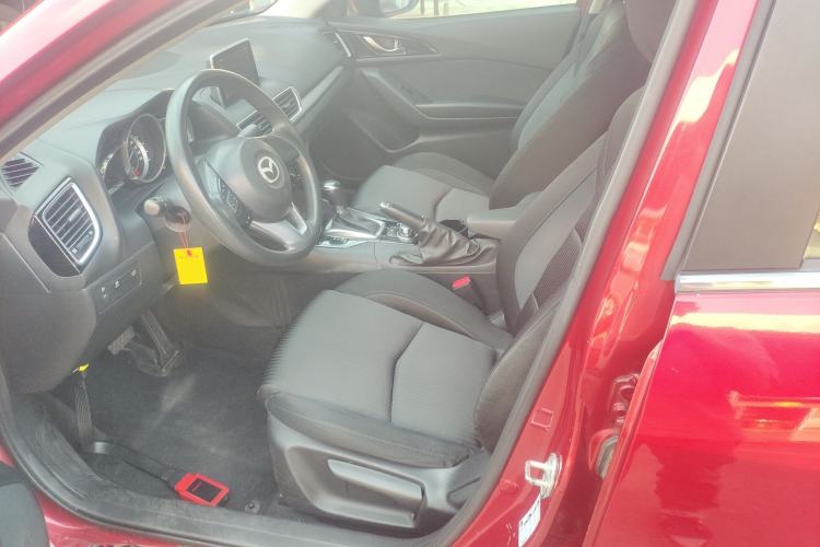 Used Mazda Mazda 3 Axela 2014 Sedan 1.5L Automatic Comfort Model
