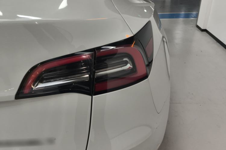 Used Tesla Model Y 2022 Rear-Wheel-Drive Version
