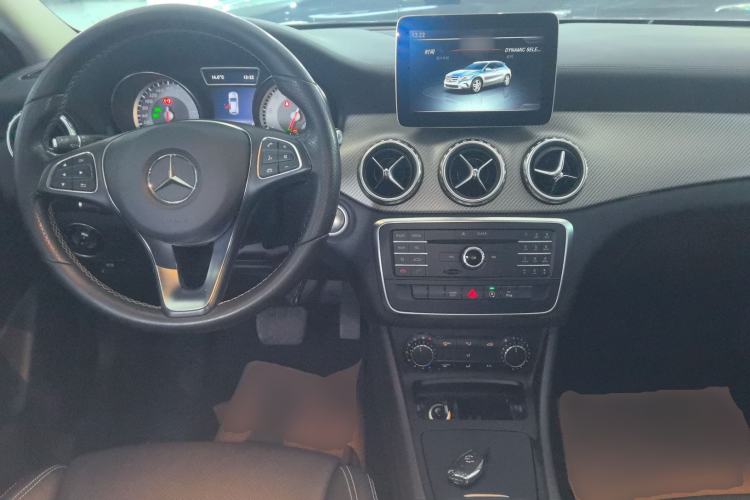 Used Mercedes-Benz GLA 2016 GLA 200 Fashion Model