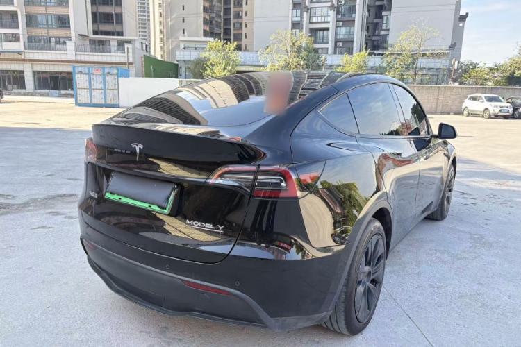 Used Tesla Model Y 2023 Rear-Wheel-Drive Version
