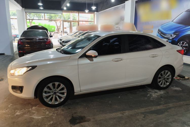 Used Ford Escort 2017 Happiness Edition 1.5L Automatic Fashion Version
