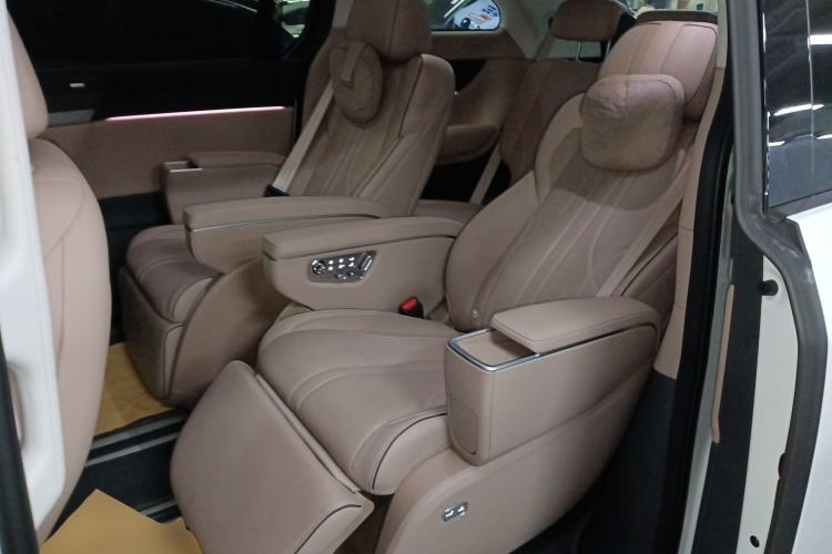 Used XPeng X9 2025 740 Ultra-Long Range Max