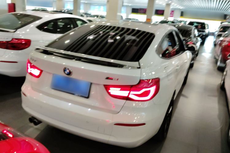 Used BMW 3 Series GT 2018 320i Sport Edition
