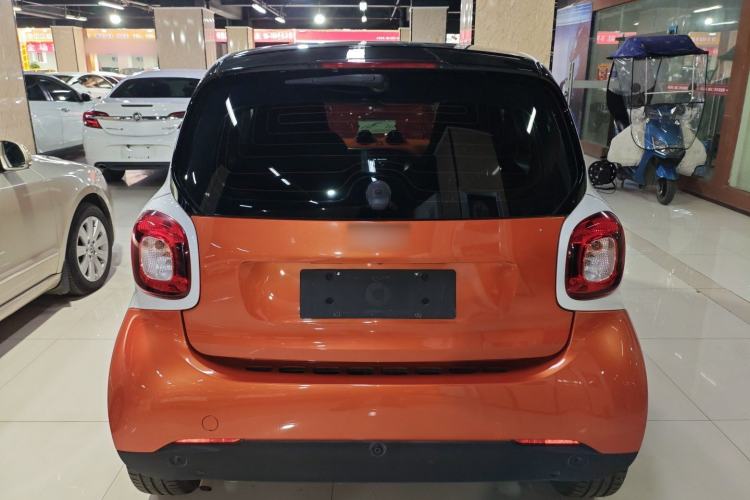 Used  fortwo 2015 1.0L 52 kW Hardtop Passion Edition
