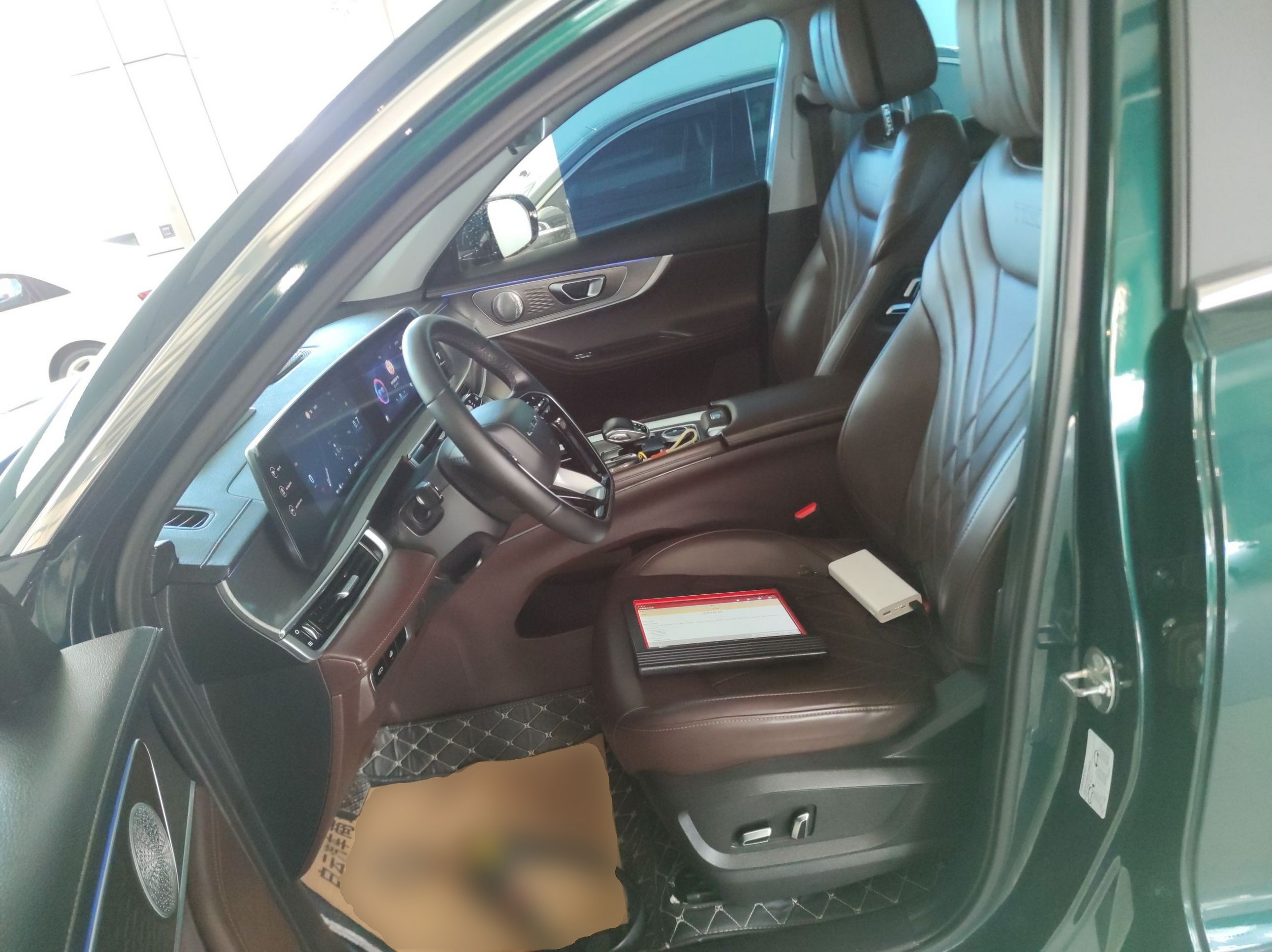 Переднее сиденье в автомобиле