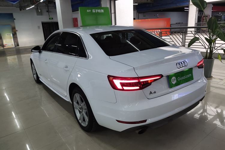 Used Audi A4L 2017 40 TFSI Ambition Edition