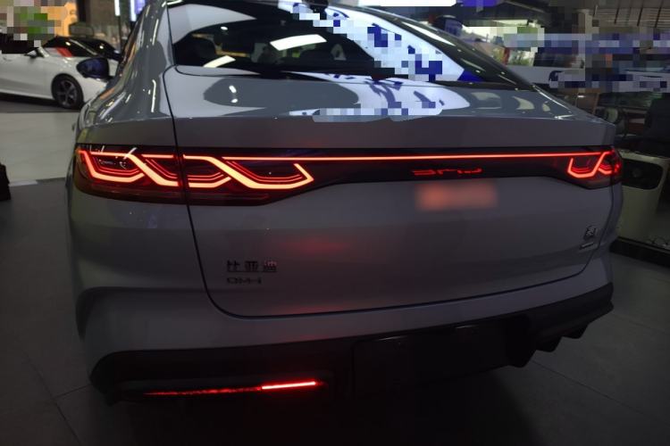 Used BYD Qin L 2025 DM-i Smart Drive 120KM Superior Model