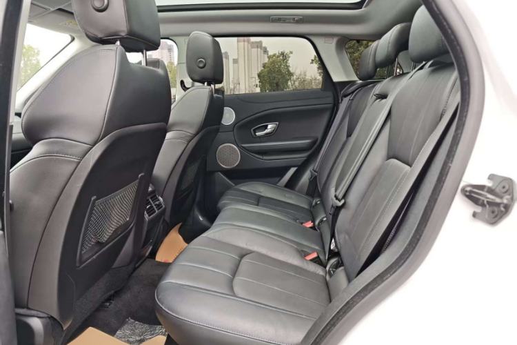 Used Land Rover Range Rover Evoque 2018 240 PS SE Smart Brilliance Edition
