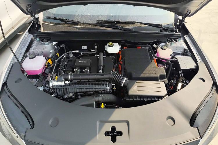 Used BYD Qin PLUS 2025 DM-i Smart Drive 55KM Leading Model
