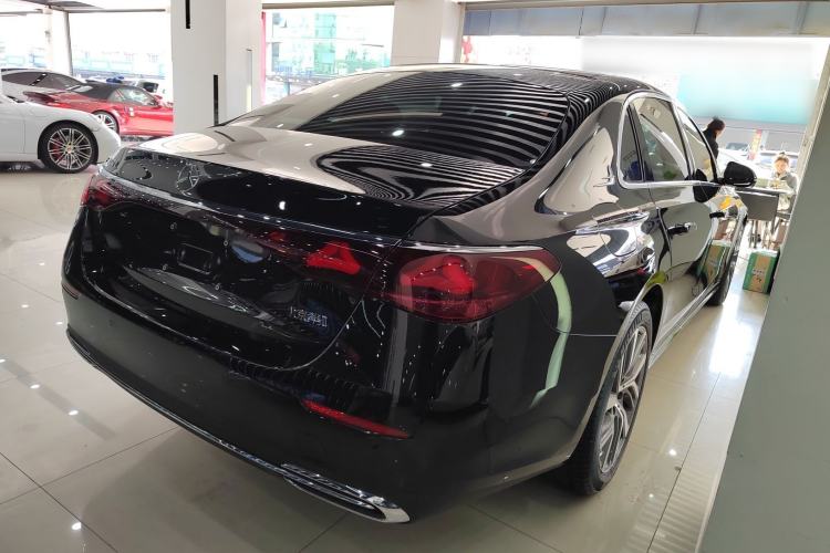 Used Mercedes-Benz E-Class 2025 Facelift E 300 L Fashion Edition
