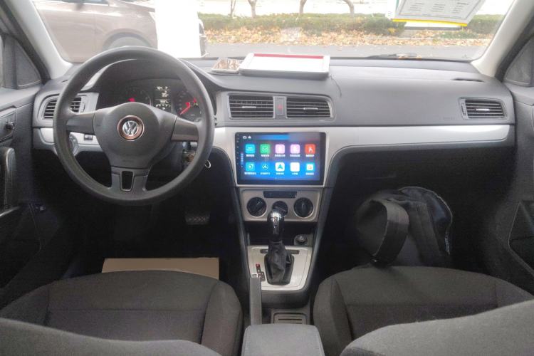 Used Volkswagen Lavida 2013 Revised Classic 1.6L Automatic Fashion Edition