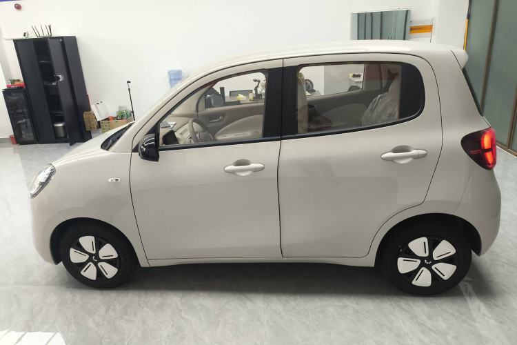 Used Wuling Hongguang MINIEV 2025 Four-Door Version Advanced Edition
