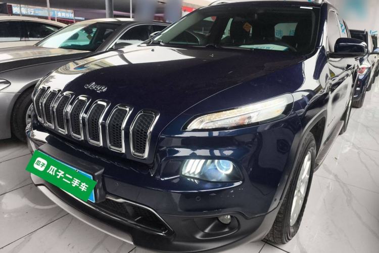 Used  Cherokee 2016 2.4L Professional Smart Version