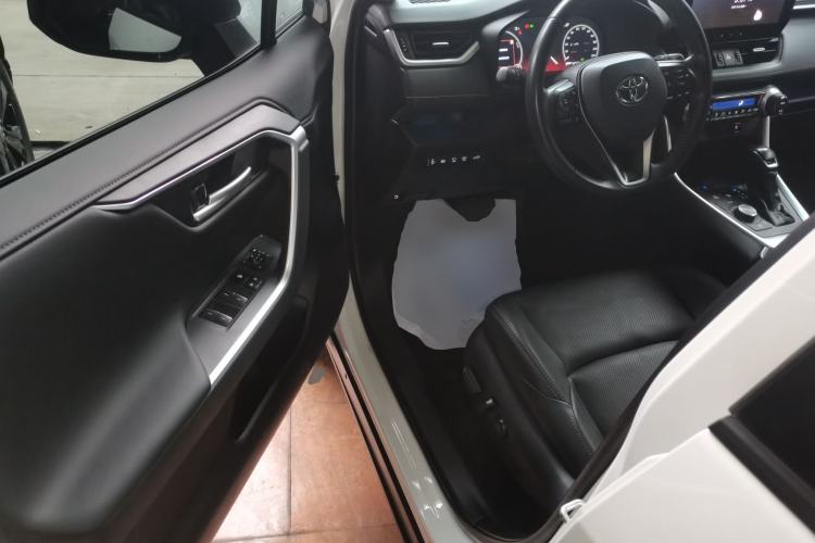 Used Toyota Wildlander 2023 Dual-Motor 2.5L E-CVT Four-Wheel Drive Prestige Edition