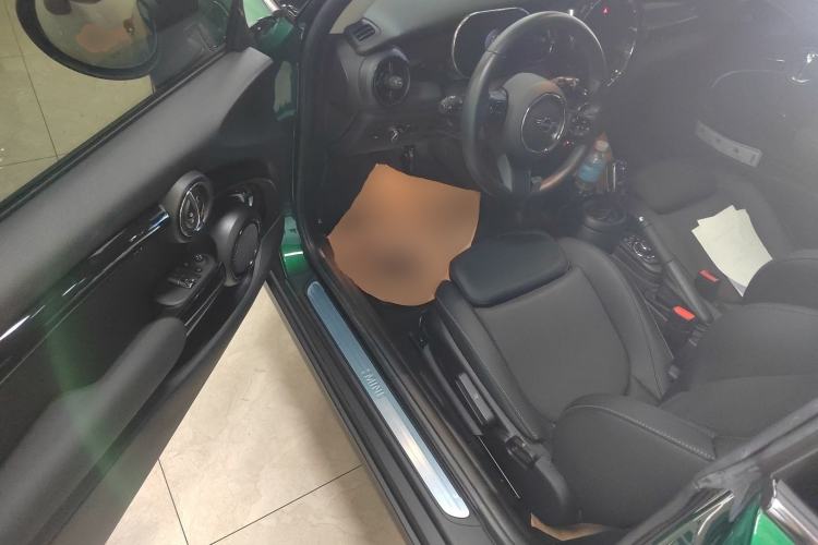 Used  MINI 2022 Updated 1.5T COOPER Classic Edition
