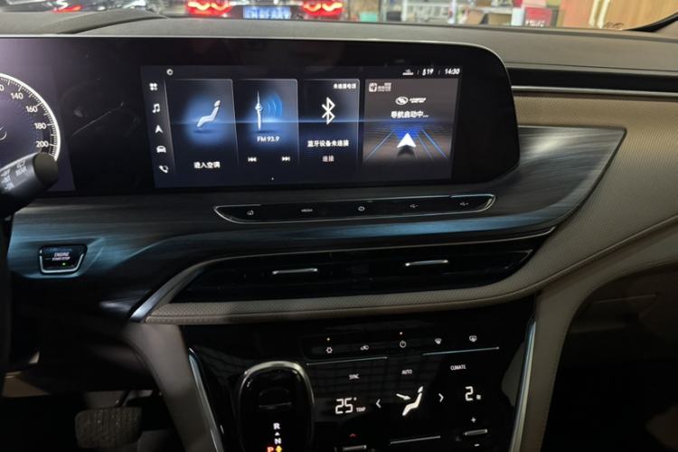 Used Buick GL8 2020 ES Land Cruiser 653T Luxury Edition
