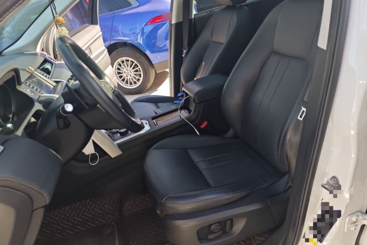 Used Land Rover Discovery Sport 2019 240 PS SE Version China VI Standard
