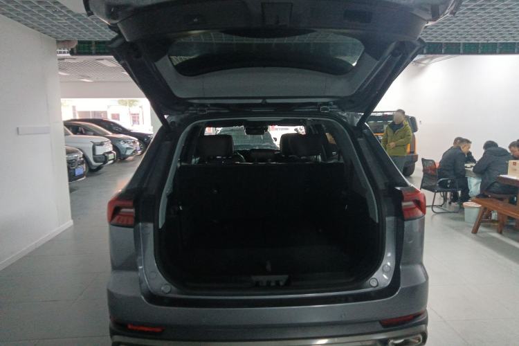 Used Chery Tiggo 8 PRO 2024 Champion Edition 290T Two-Wheel Drive Peak Version 7 Seats
