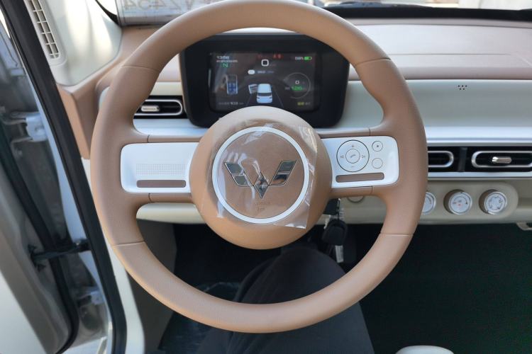 Used Wuling Hongguang MINIEV 2024 3rd Generation 215km Youth Edition
