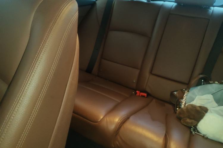 Used BMW 5 Series 2014 525Li Leading Model
